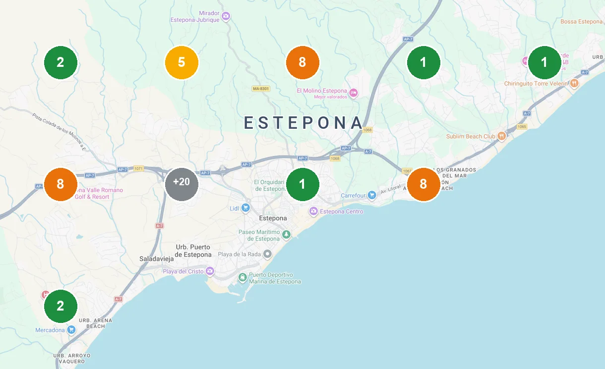 Rejilla de posiciones en Google Maps sobre Estepona, con el mismo negocio del puesto 1 a más del 20 según la zona